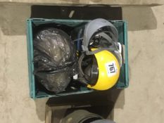 Quantity helmets and visors