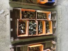 Quantity hydraulic fittings