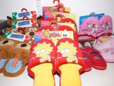 *11 Pairs of Assorted Slippers
