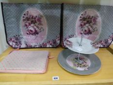 *2 Large Port Folio Bags - 2 Tier Cake Plate & I-Pad Case