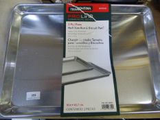 *2 Half Size Baking Pans