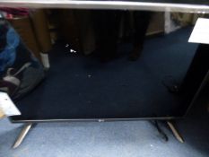 *LG 32 LED SMART TV      