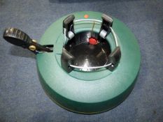 *CHRISTMAS TREE STAND