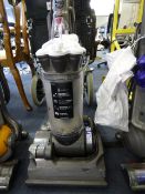 *DYSON DC33 STUBBORN