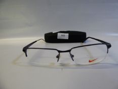 *NIKE 6032 001 53X16