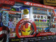 *MARVEL ART AND ACTIVITY SET