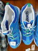 *Pair of Speedo Trainers - Blue & Green Size 4.5