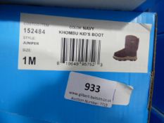 *Navy Khombu Children's Boots Size 1