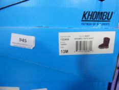 *Navy Khombu Children's Boots Size 13