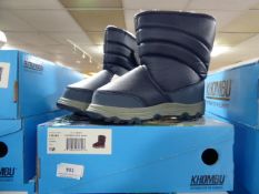 *Navy Khombu Children's Boots Size 1