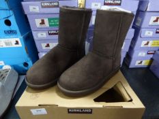 *Kirkland Short Shearling Boot Chocolate - Size 4