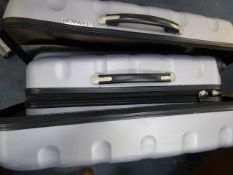 *HEYS 2PC VAULT LUGGAGE