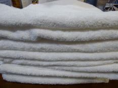*6 WHITE BATH TOWELS