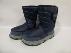 *Pair of Navy Khombu Kids Snow Boots - Size 1