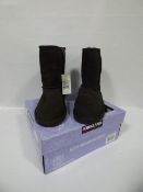*Pair of Ladies Sheepskin Boots - Size 11