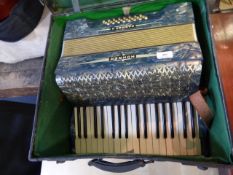 Hohner Carmen 2 Accordion