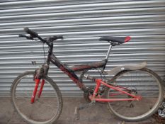 *Carbon Steel Framed Scenic Mountain Bike with Suspension