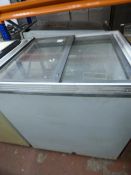 *Ice Cream Freezer with Sliding Transparent Lid