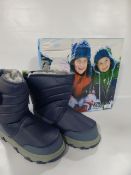 Pair of Kids Navy Boot Size 2