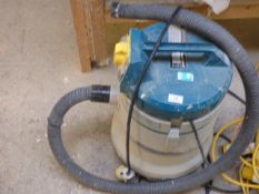 *Makita 440 110V Vacuum Cleaner