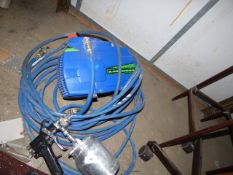 *Single Phase Compressor with Air Line and Spray Gun