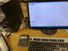 *HP Pro Desktop Computer with Benq Widescreen Monitor, Keyboard and Mouse - Windows 8 Operating