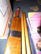 Slazenger Peter Parfitt Cricket Bat with Stumps