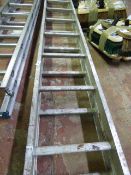 *28 Rung Double Extending Aluminium Ladder
