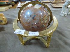 2 Pieces of Decorative Glass & Jade Ornament