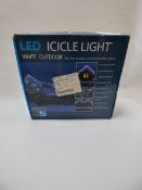 *LED WHITE ICICLE LIGHT