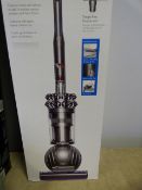 *DYSON CINETIC BIG BALL VACUUM CLEANER