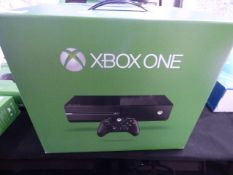 *XBOX ONE 500GB GAME CONSOLE