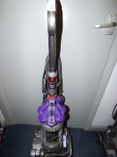 *DYSON DC33 ANIMAL UPRIGHT VACUUM CLEANER