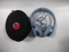 *BEATS SOLO 2 GREY HEADPHONES