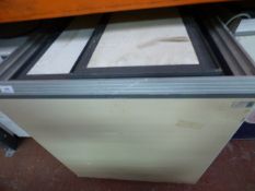 *Ice Cream Freezer with Sliding Lid