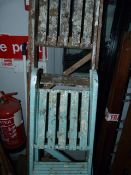 2 Pairs of Wood Steps