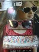 *Pair of Elle Sunglasses - Pink