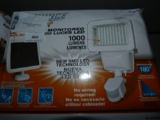 *100 LED SOLAR MOTION