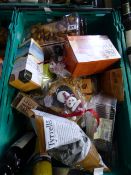 *Basket containing Assorted Nuts - Dried Snacks - Curry Mix - Ciders etc