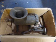 Reliance Cast Iron Mincer