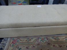 *FULHAM LINEN OTTOMAN
