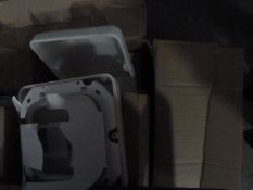 *Box Containing 17 Fall on Light Fittings