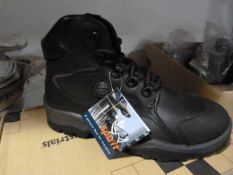 *Pair of Spirit 4 Working Boots Size 6