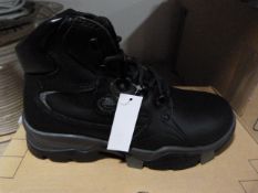 *Pair of Spirit 4 Working Boots Size 6