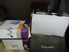 *4 Sets of Basin and Bath Taps