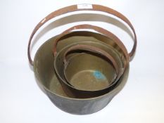 Three graduated jam pans