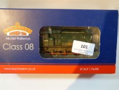 backman class 08 BR Green lake crest weathered diesel loco