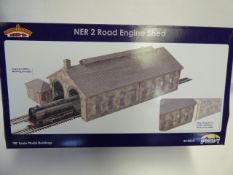 Bachmann Ner2 Road Engine Shed Boxed