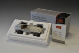 MERCEDES BENZ W196 SILBERPFEIL-MONOPOSTO