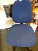 *Typist swivel chair (blue)
